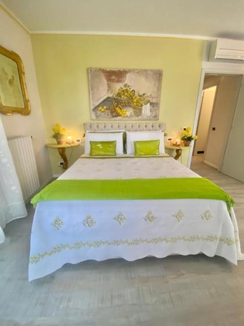Garda Blue Lake Home Luxury Appartment Desenzano del Garda Exterior photo